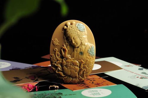 青衣隱韻，淺笑翩然——淺析盧云峰的青衫旦角藝術(shù)